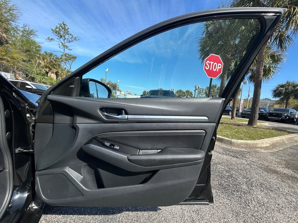 Used 2023 Nissan Altima 2.5 SL image 28