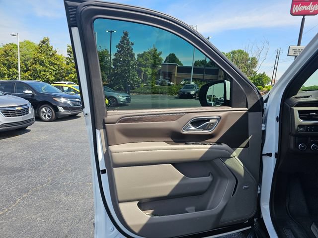 Used 2022 Chevrolet Tahoe LT w/ Luxury Package RWD image 32