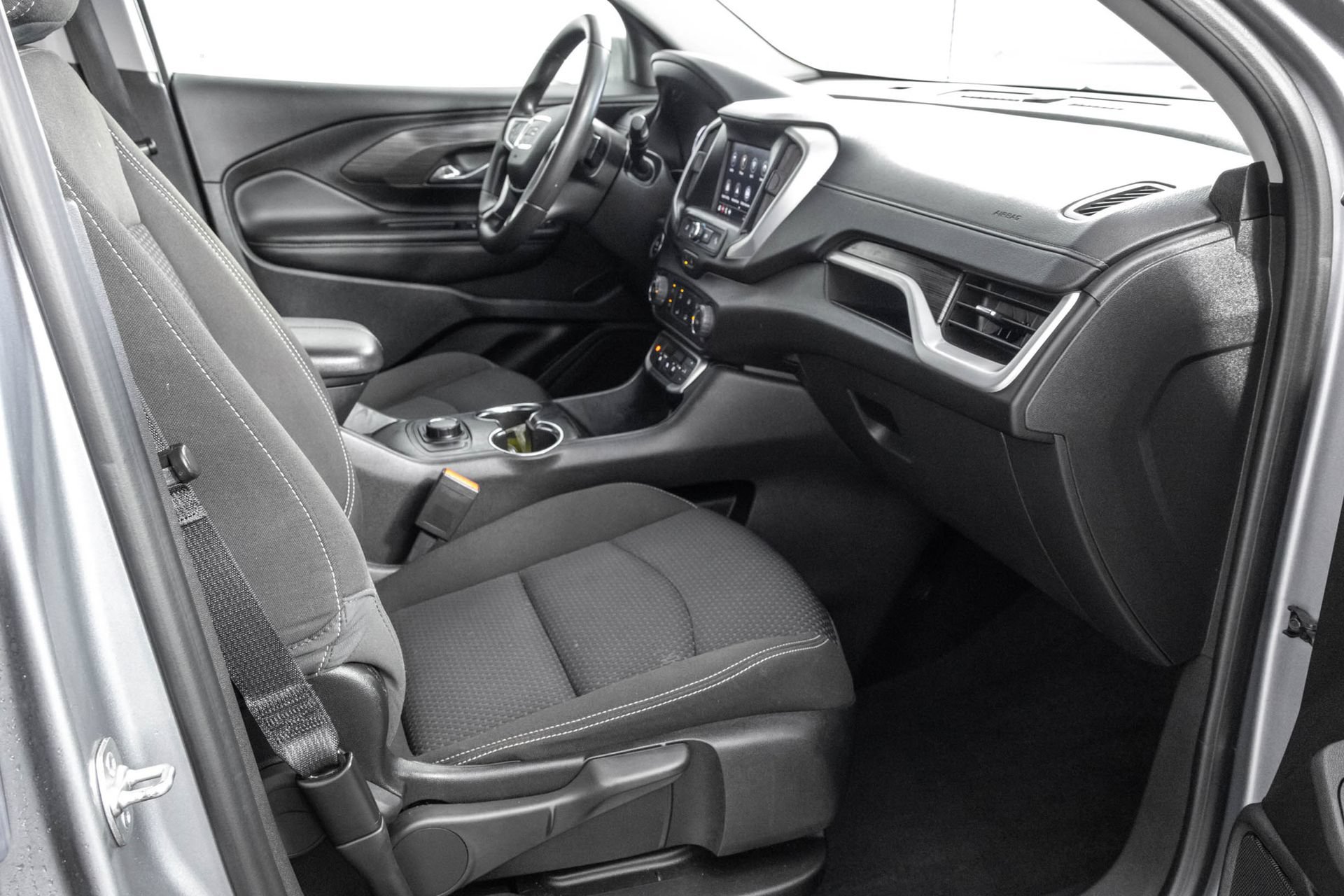 Used 2024 GMC Terrain SLE AWD/4WD image 40