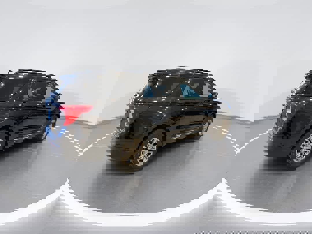 Used 2020 Ford Explorer XLT w/ Comfort Package image 8