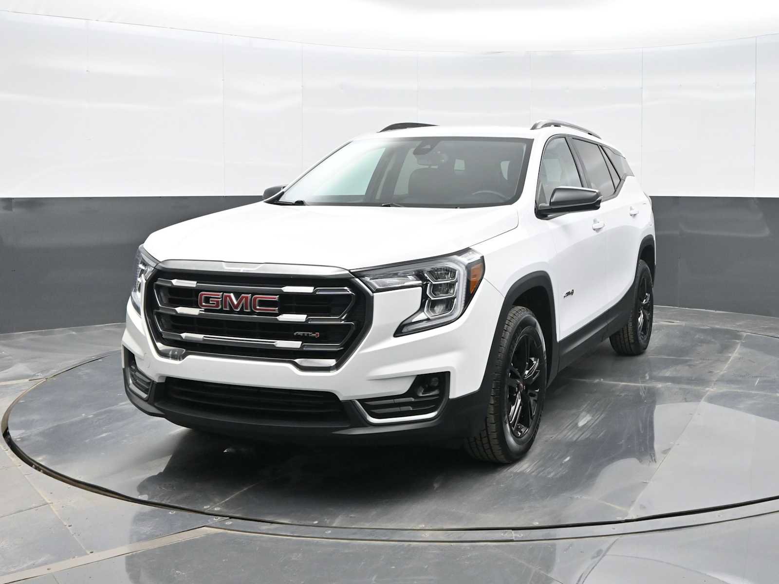 Used 2023 GMC Terrain AT4