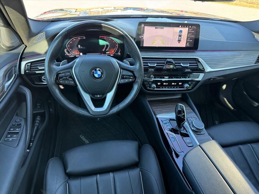 Used 2021 BMW 530i xDrive w/ Premium Package AWD/4WD image 11