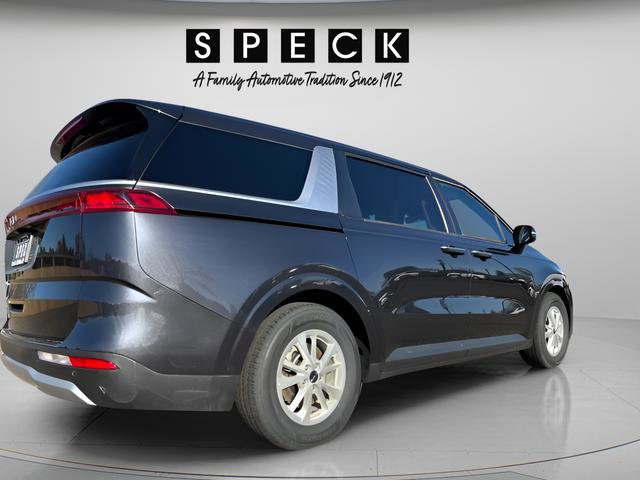 Used 2024 Kia Carnival LX image 5