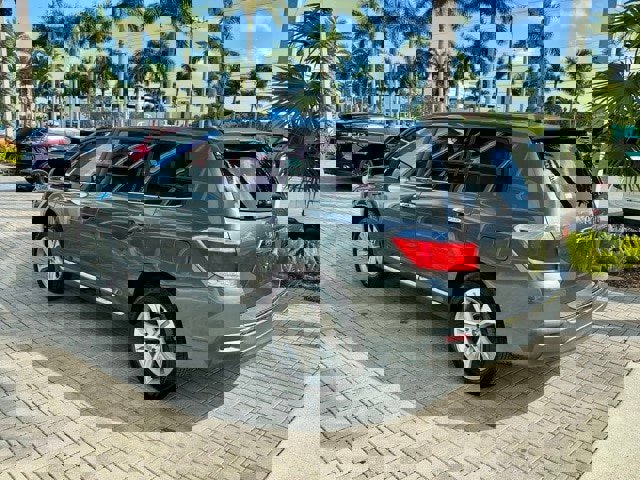 Used 2013 Toyota Highlander Limited image 4