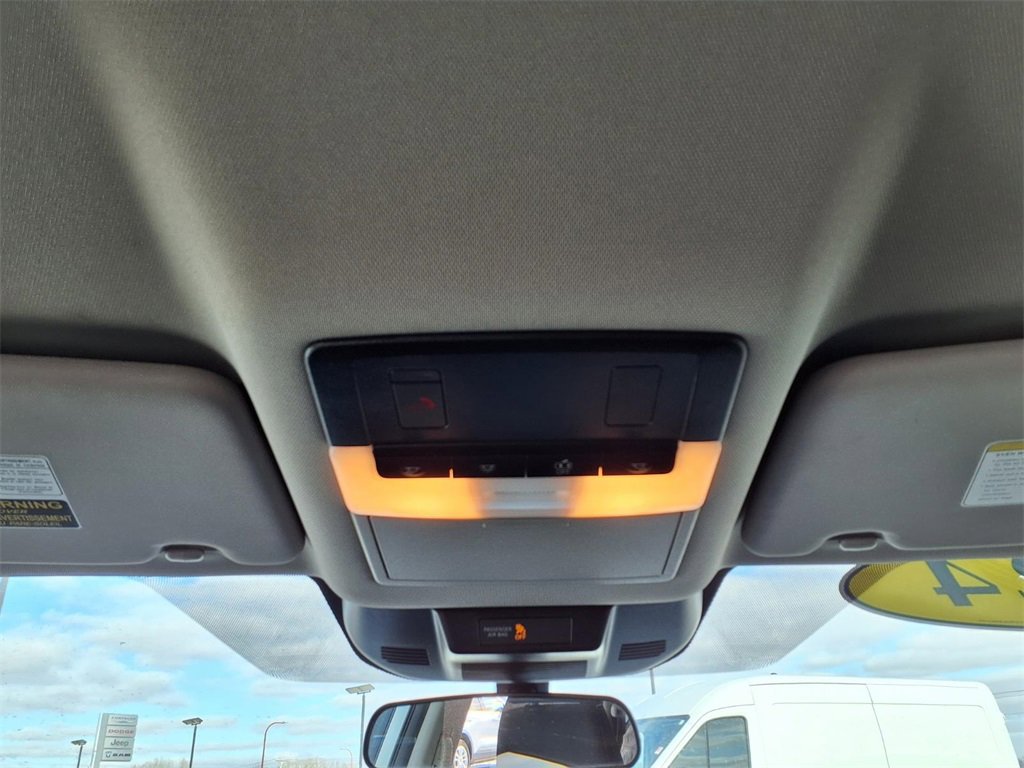 Used 2024 Nissan Rogue SV image 26