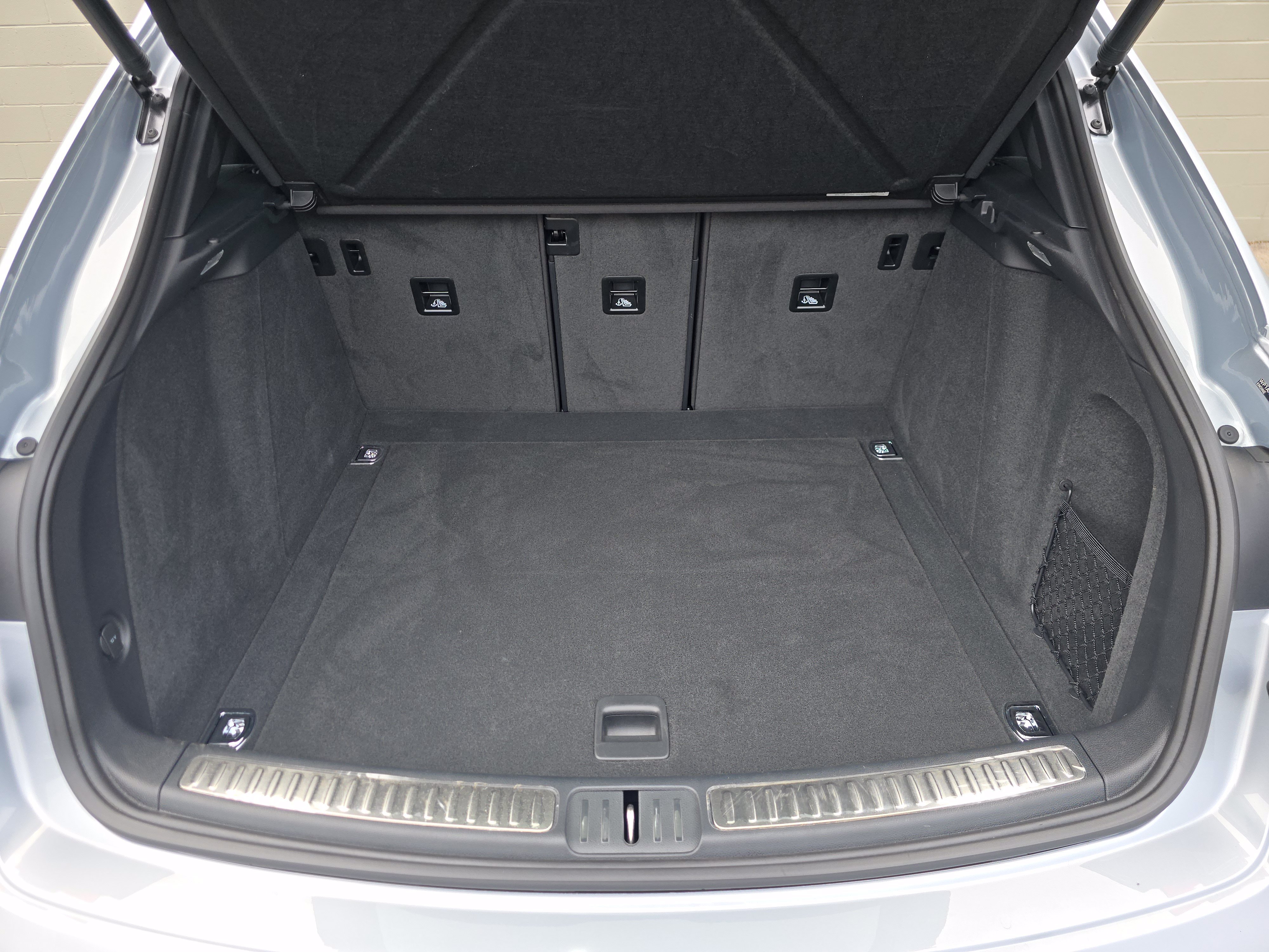 Certified 2026 Porsche Macan AWD/4WD image 19