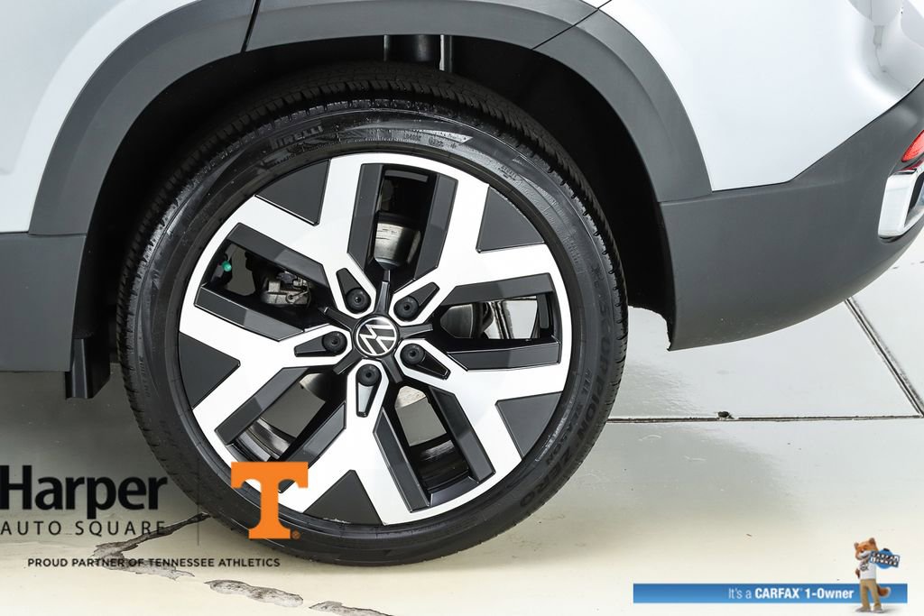 Used 2023 Volkswagen Taos SEL AWD/4WD image 6