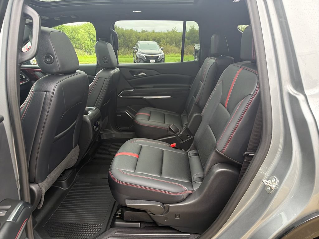 Certified 2024 Chevrolet Traverse RS w/ LPO, Floor Liner Package AWD/4WD image 26
