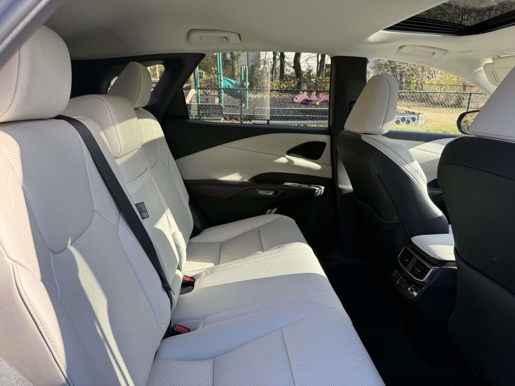Used 2024 Lexus RX 350 image 13