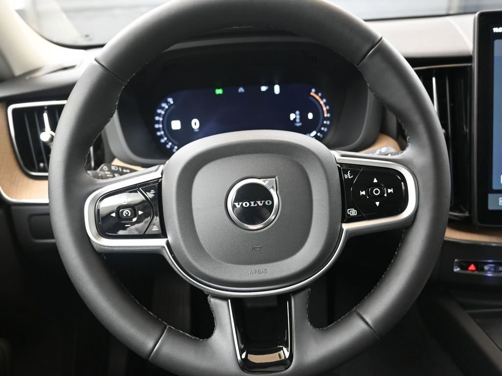 New 2026 Volvo XC60 B5 Plus w/ Protection Package Premier image 25