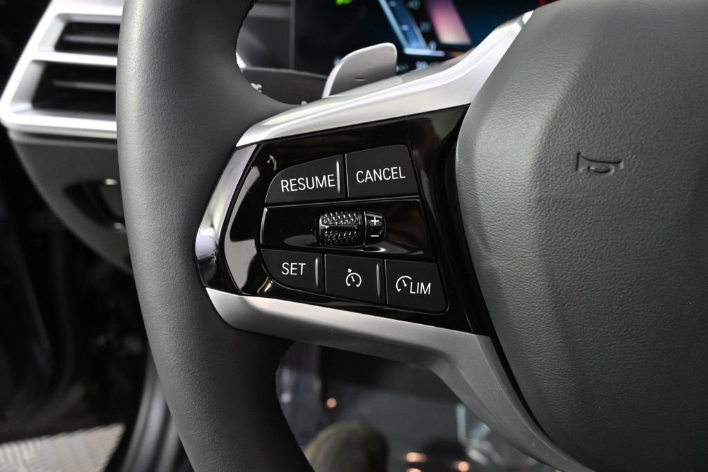 Used 2025 BMW 330i xDrive Sedan image 33