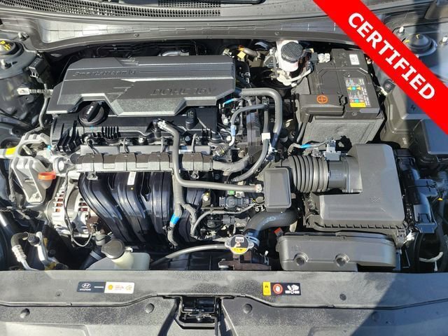 Certified 2023 Hyundai Elantra Limited w/ Cargo Package image 27