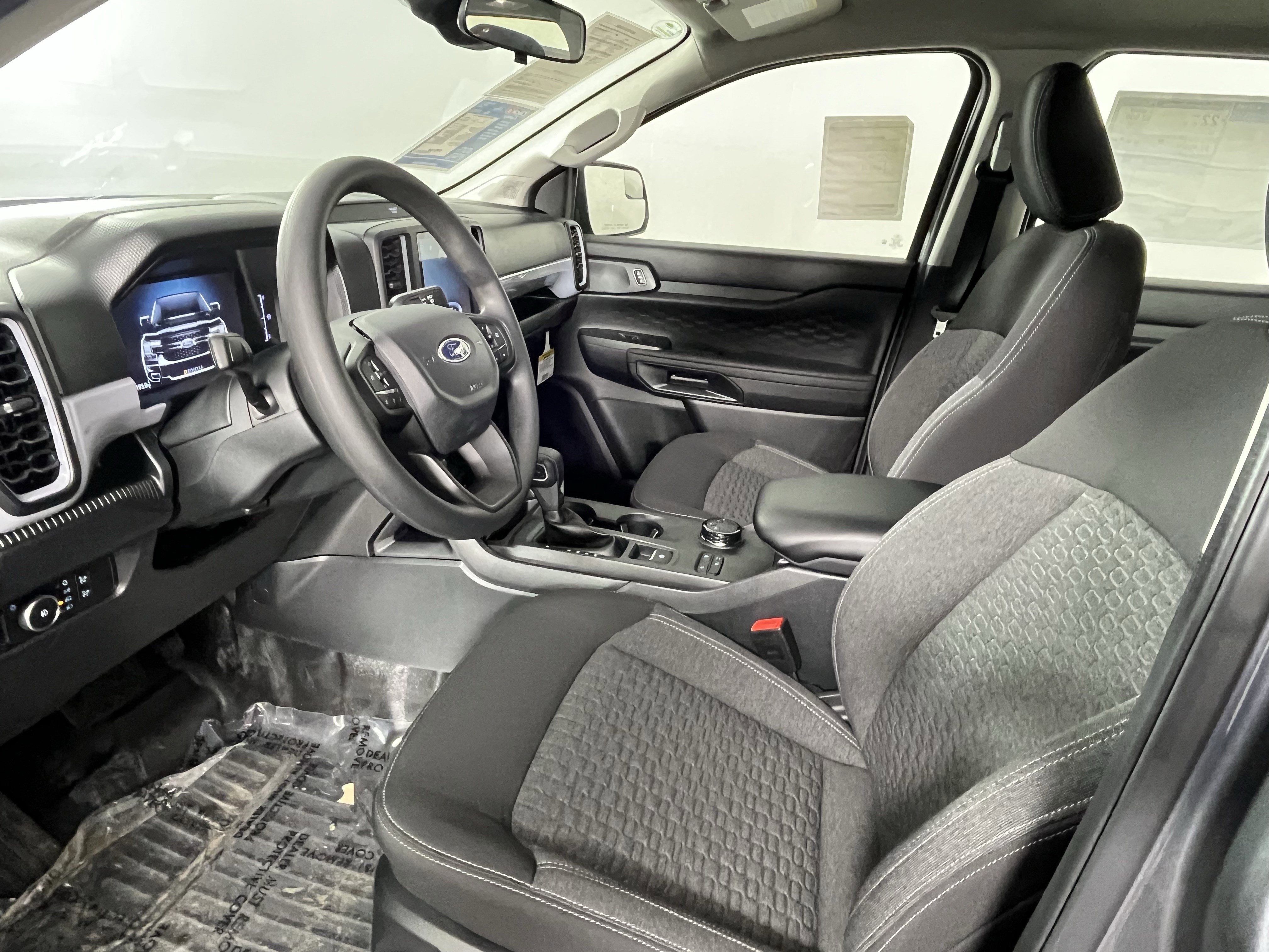 Used 2024 Ford Ranger XL image 9