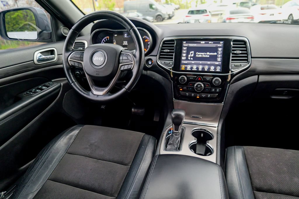 Used 2021 Jeep Grand Cherokee Laredo X AWD/4WD image 40