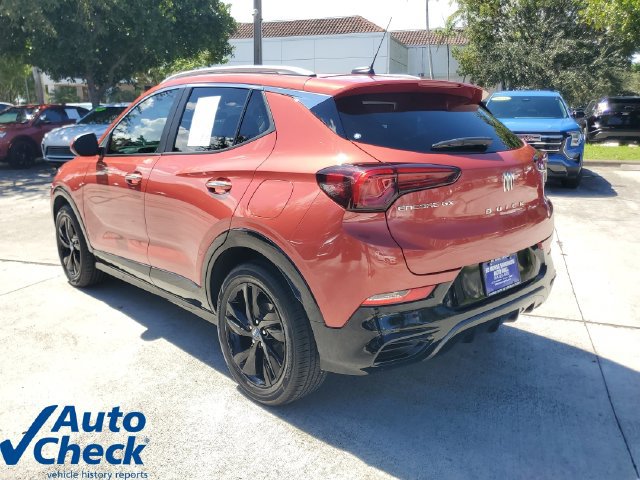 Certified 2024 Buick Encore GX Sport Touring FWD image 2