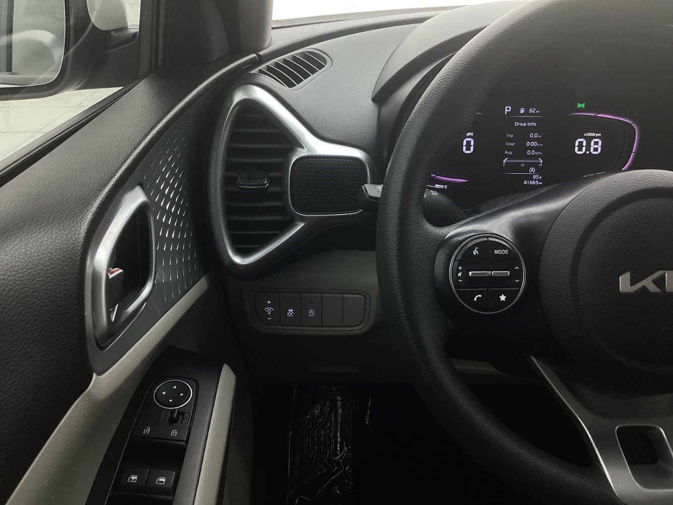 Used 2023 Kia Soul LX w/ Option Group 015 image 31