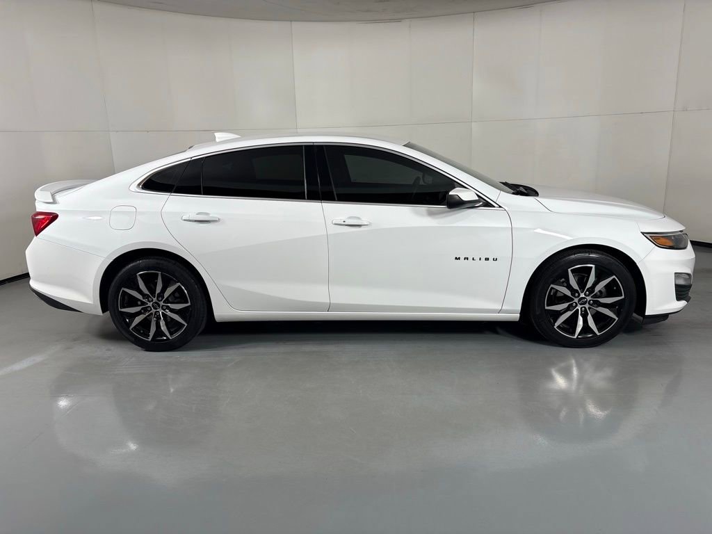 Used 2023 Chevrolet Malibu RS FWD image 11