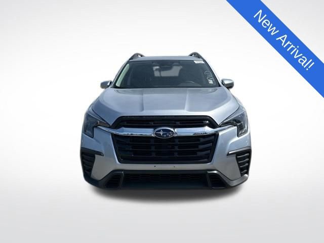 Used 2025 Subaru Ascent Premium AWD/4WD image 2