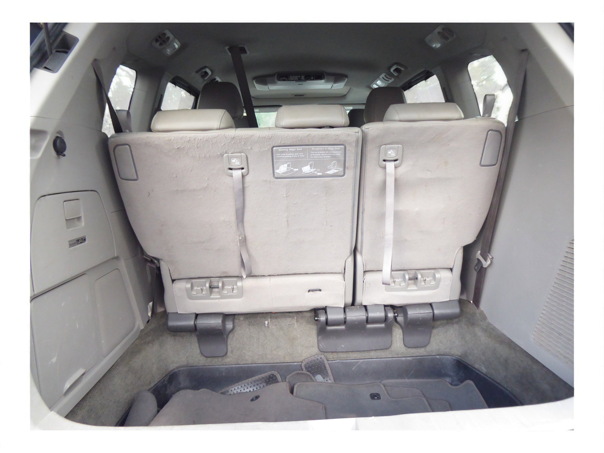 Used 2016 Honda Odyssey Touring Elite image 24