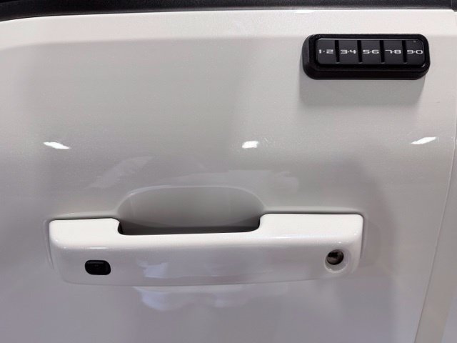 Used 2025 Ford F250 Platinum AWD/4WD image 34
