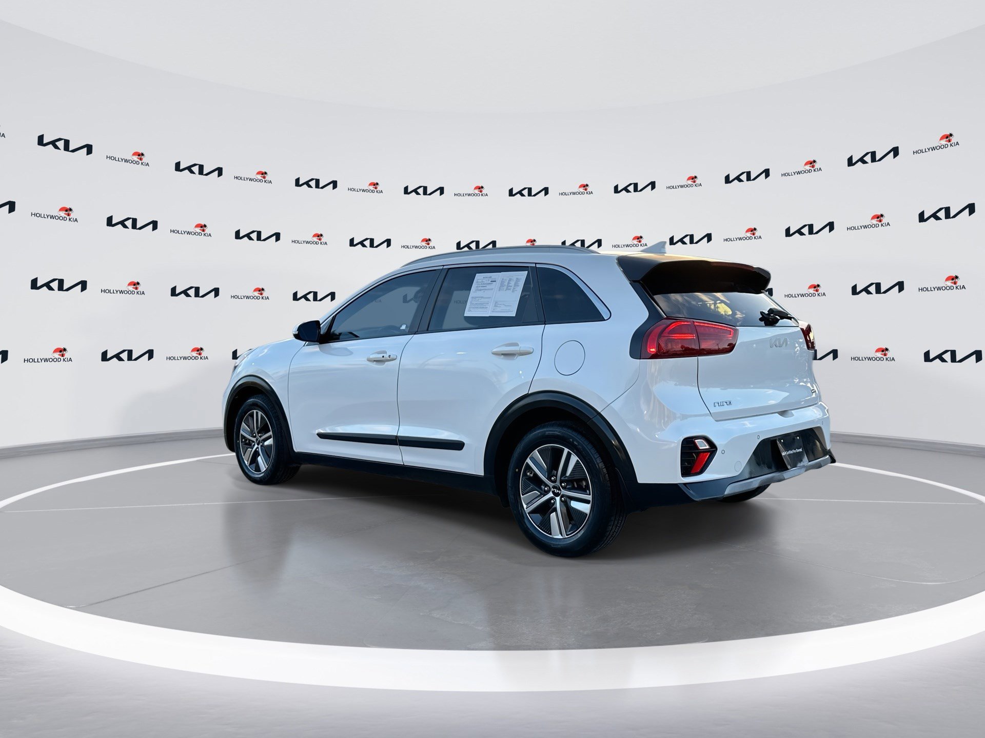 Certified 2022 Kia Niro EX Premium image 6