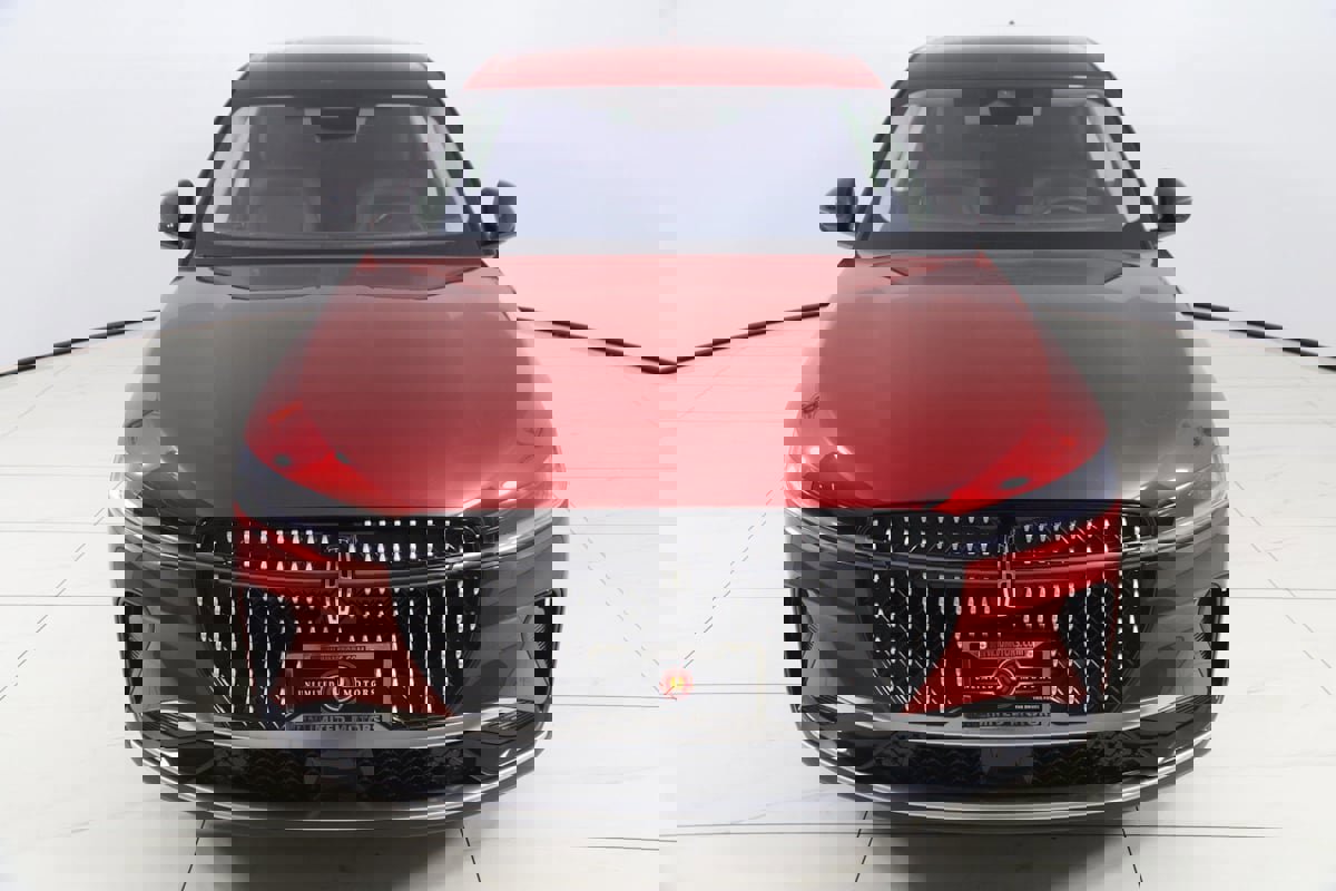 Used 2025 Lincoln Nautilus Premier image 59