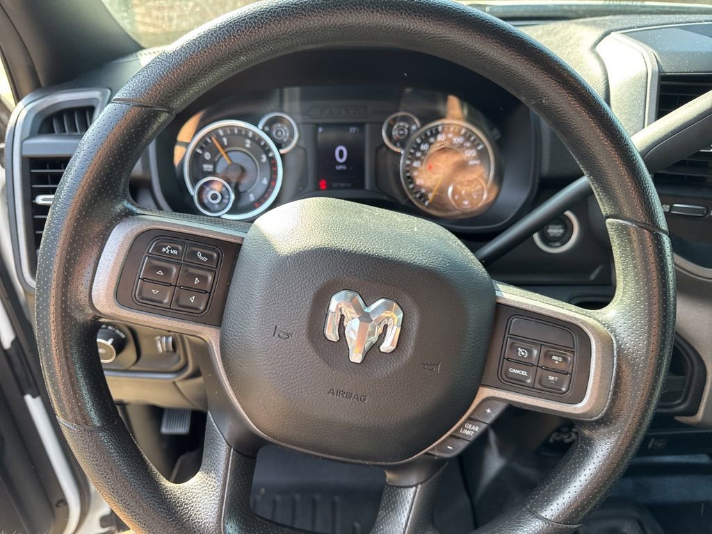 Used 2022 RAM 5500 Tradesman w/ Chrome Appearance Group AWD/4WD image 18