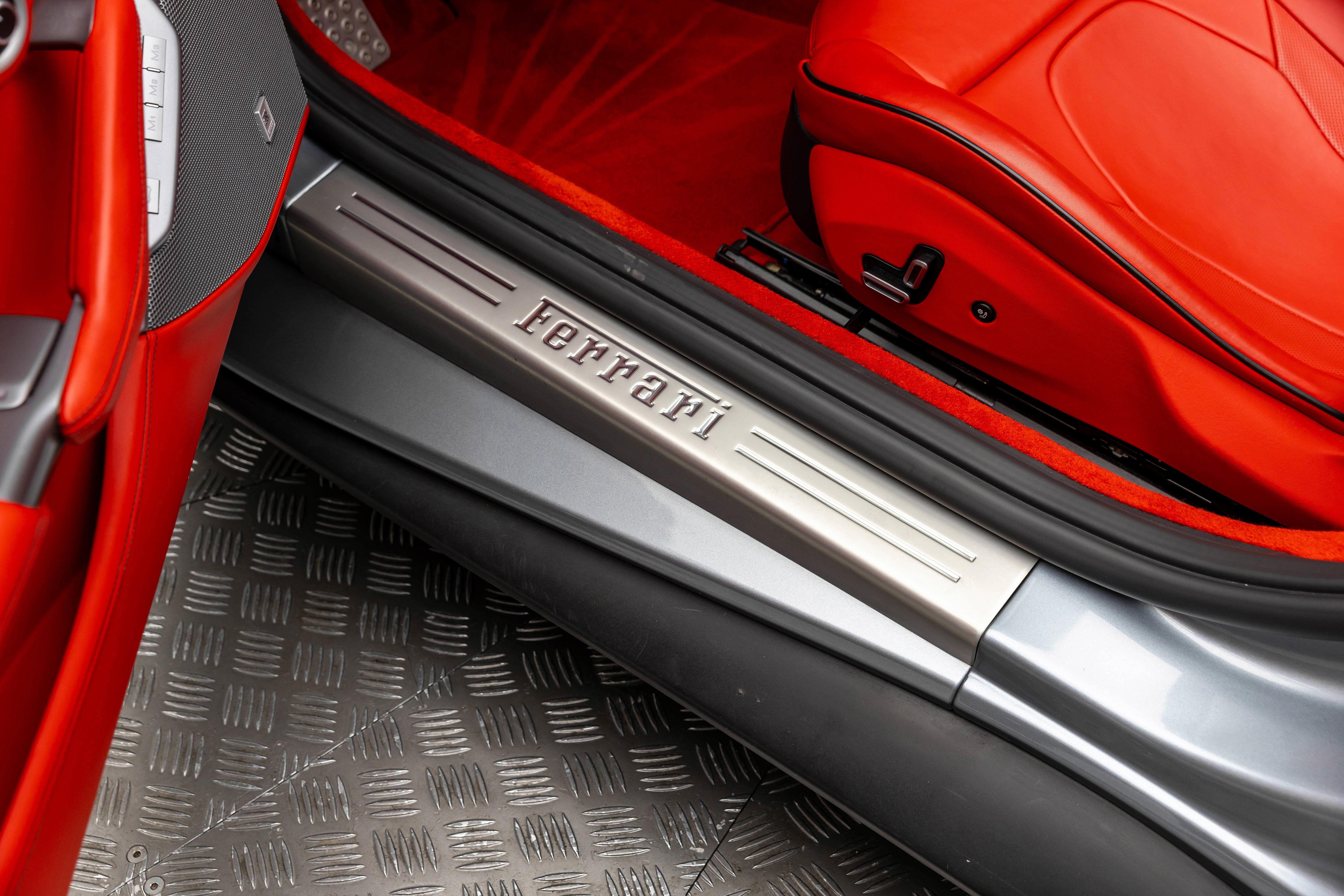 Certified 2019 Ferrari Portofino RWD image 18