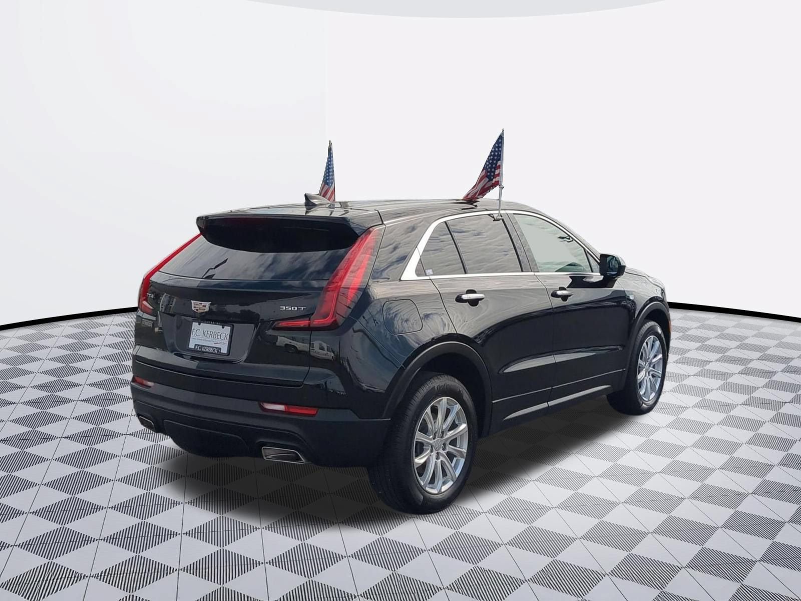 Certified 2023 Cadillac XT4 Luxury w/ Cold Weather Package FWD image 7