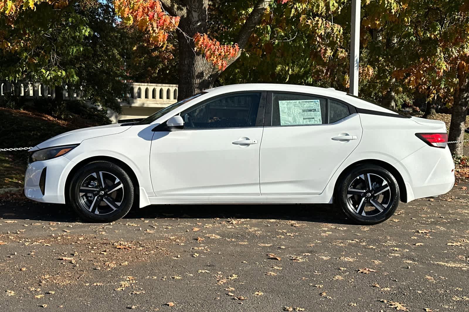 New 2025 Nissan Sentra SV image 5