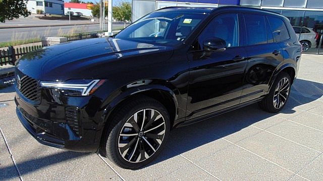 New 2026 Volvo XC90 B6 Ultra w/ Protection Package image 11