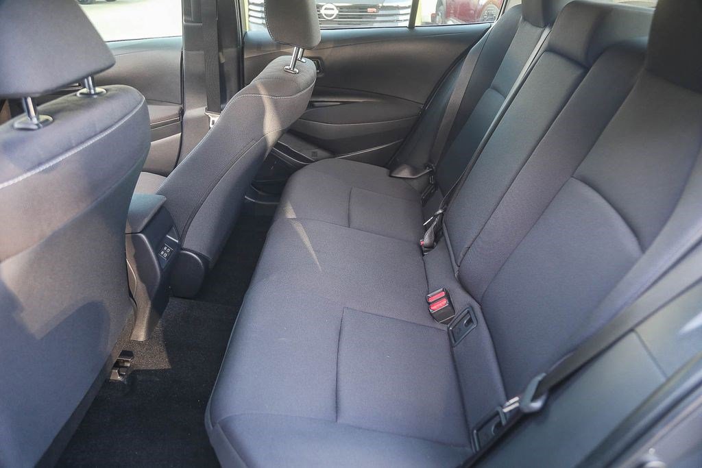 Used 2023 Toyota Corolla LE w/ Carpet Mat Package (TMS) FWD image 17