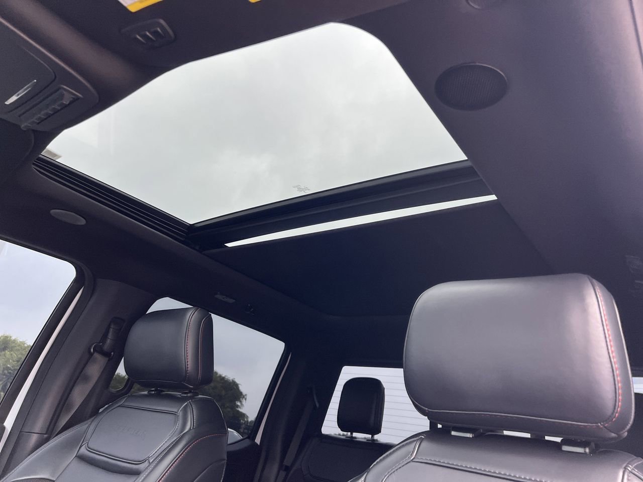 Used 2024 Ford F150 Raptor AWD/4WD image 28