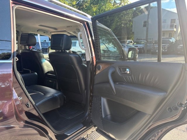 Used 2012 INFINITI QX56 4WD w/ Deluxe Touring Pkg image 55