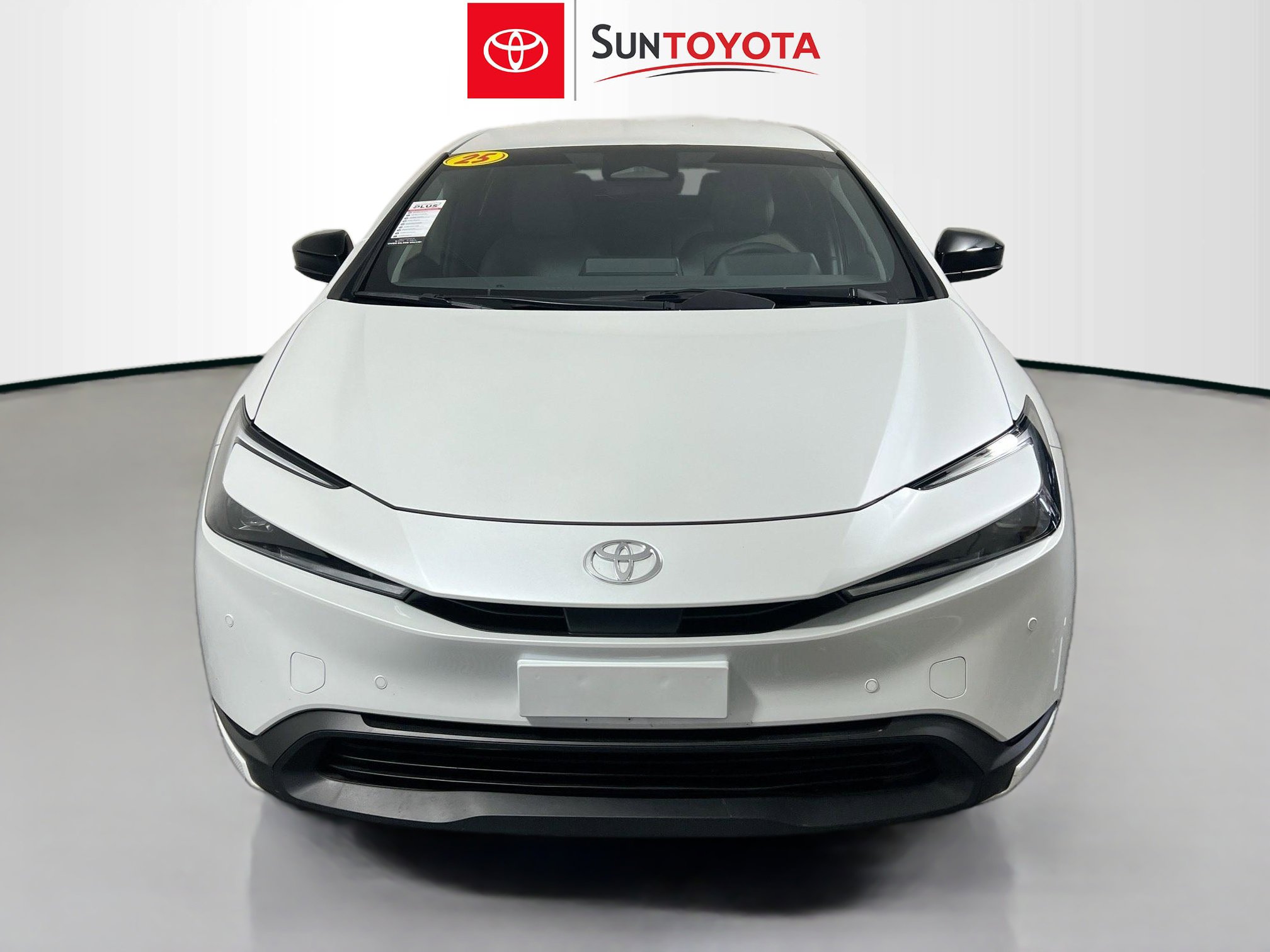 Used 2025 Toyota Prius LE FWD image 10