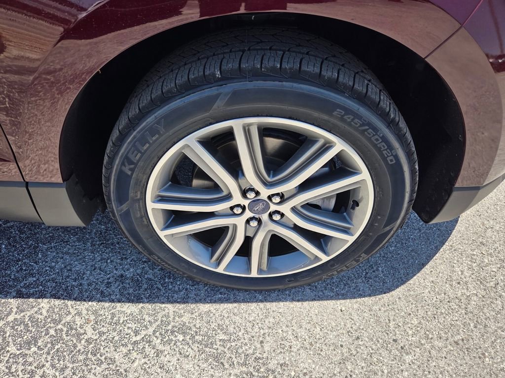 Used 2021 Ford Edge Titanium FWD image 18