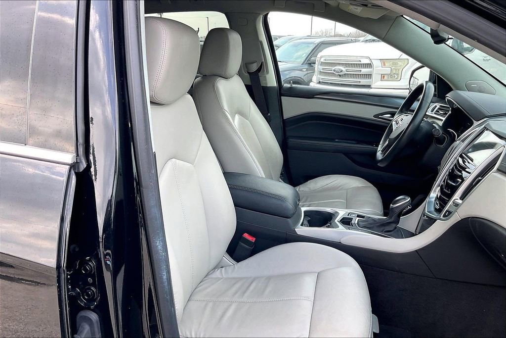 Used 2016 Cadillac SRX FWD image 29