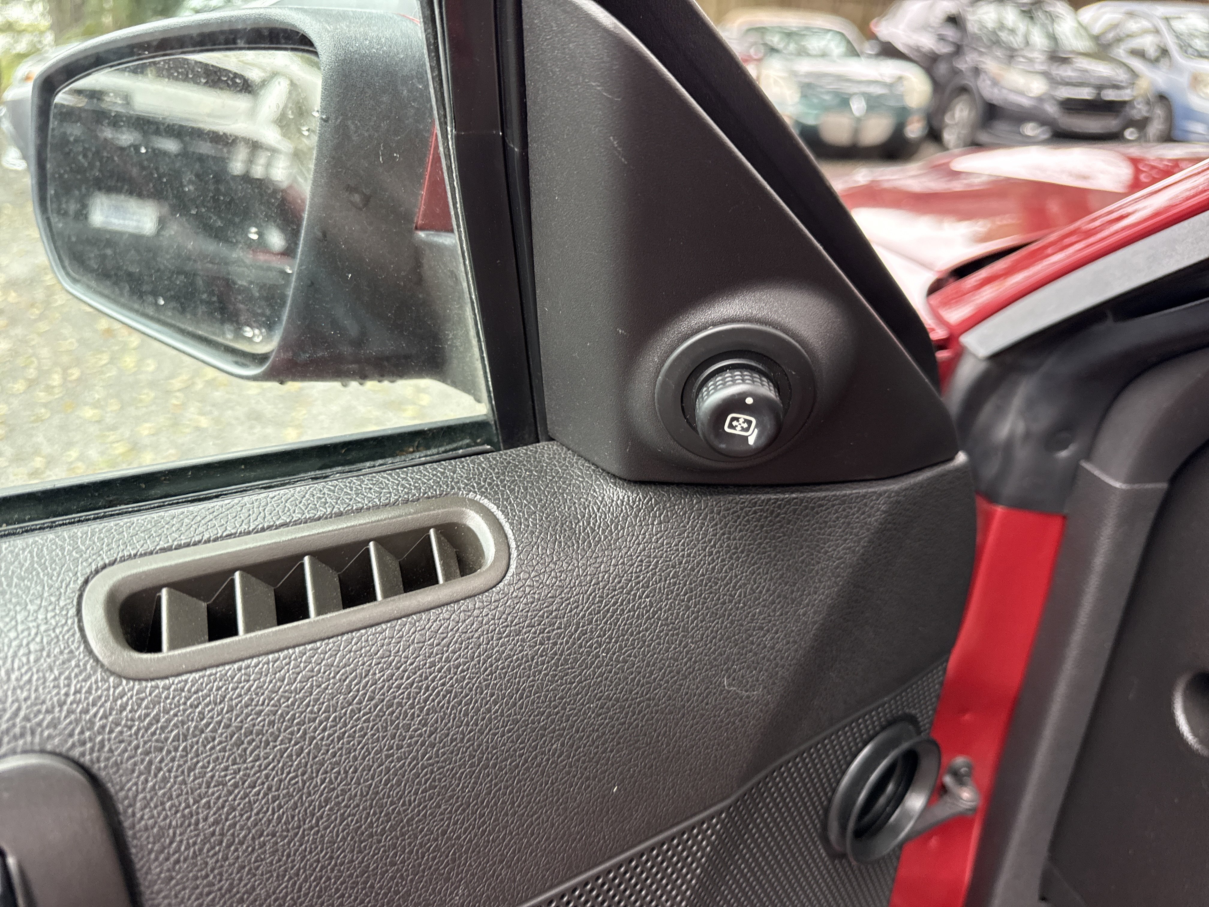 Used 2010 Ford Mustang GT image 29