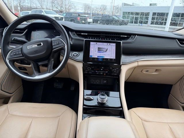 Used 2022 Jeep Grand Cherokee L Limited image 17