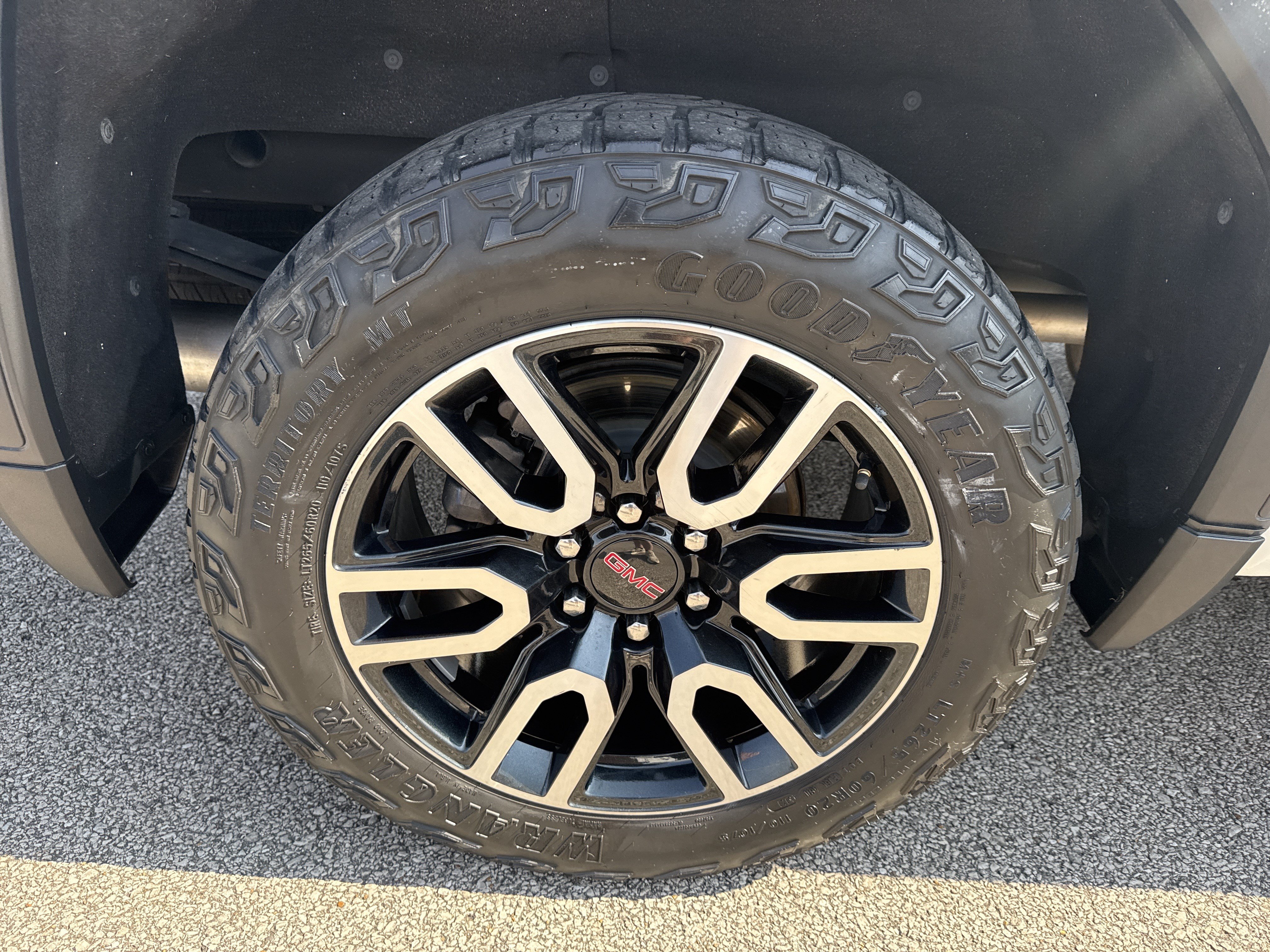 Used 2021 GMC Sierra 1500 AT4 AWD/4WD image 17
