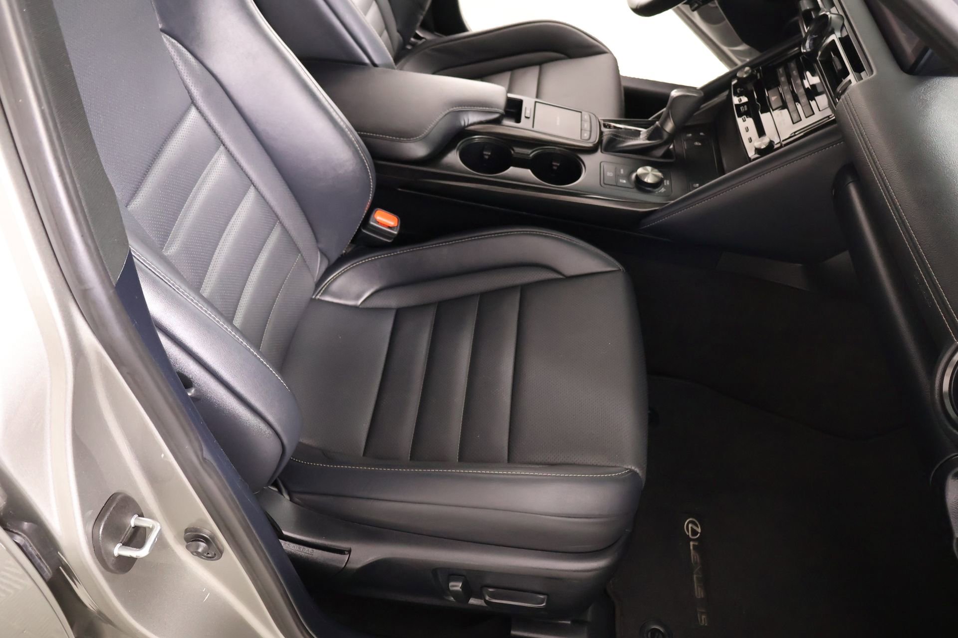 Used 2023 Lexus IS 350 F Sport w/ Navigation Package AWD/4WD image 14