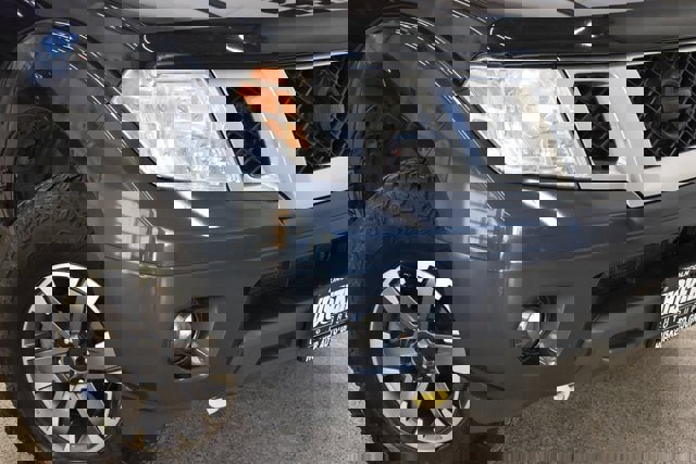 Used 2016 Nissan Frontier Desert Runner image 15