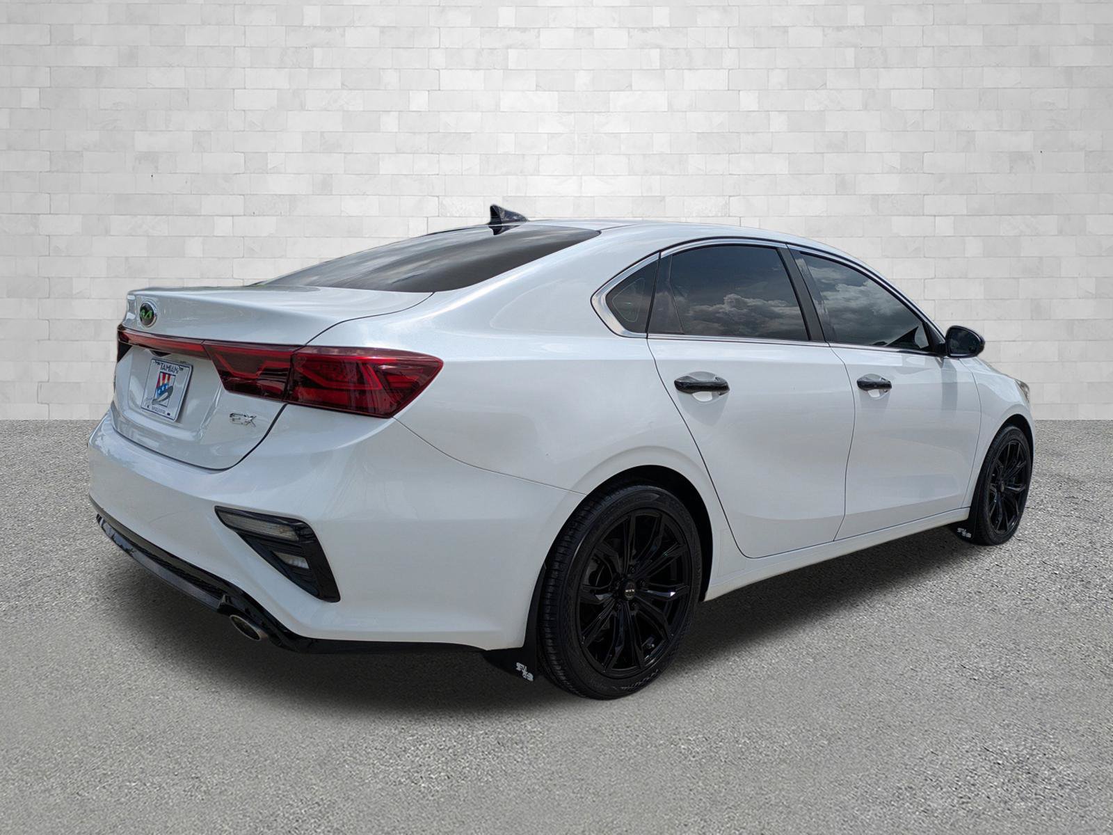 Used 2021 Kia Forte EX FWD image 2