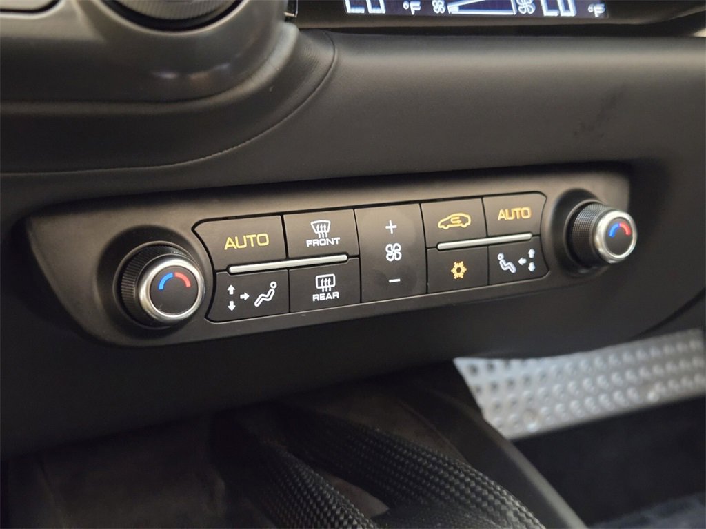 Used 2022 Ferrari 812 GTS image 35