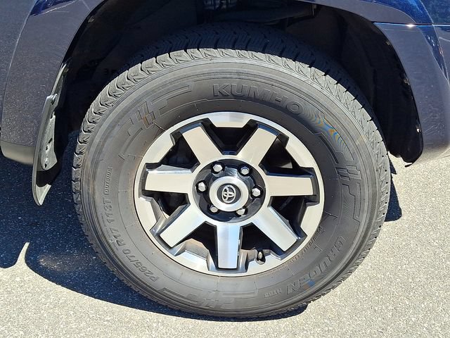 Used 2021 Toyota 4Runner TRD Off-Road Premium w/ Moonroof Package AWD/4WD image 8