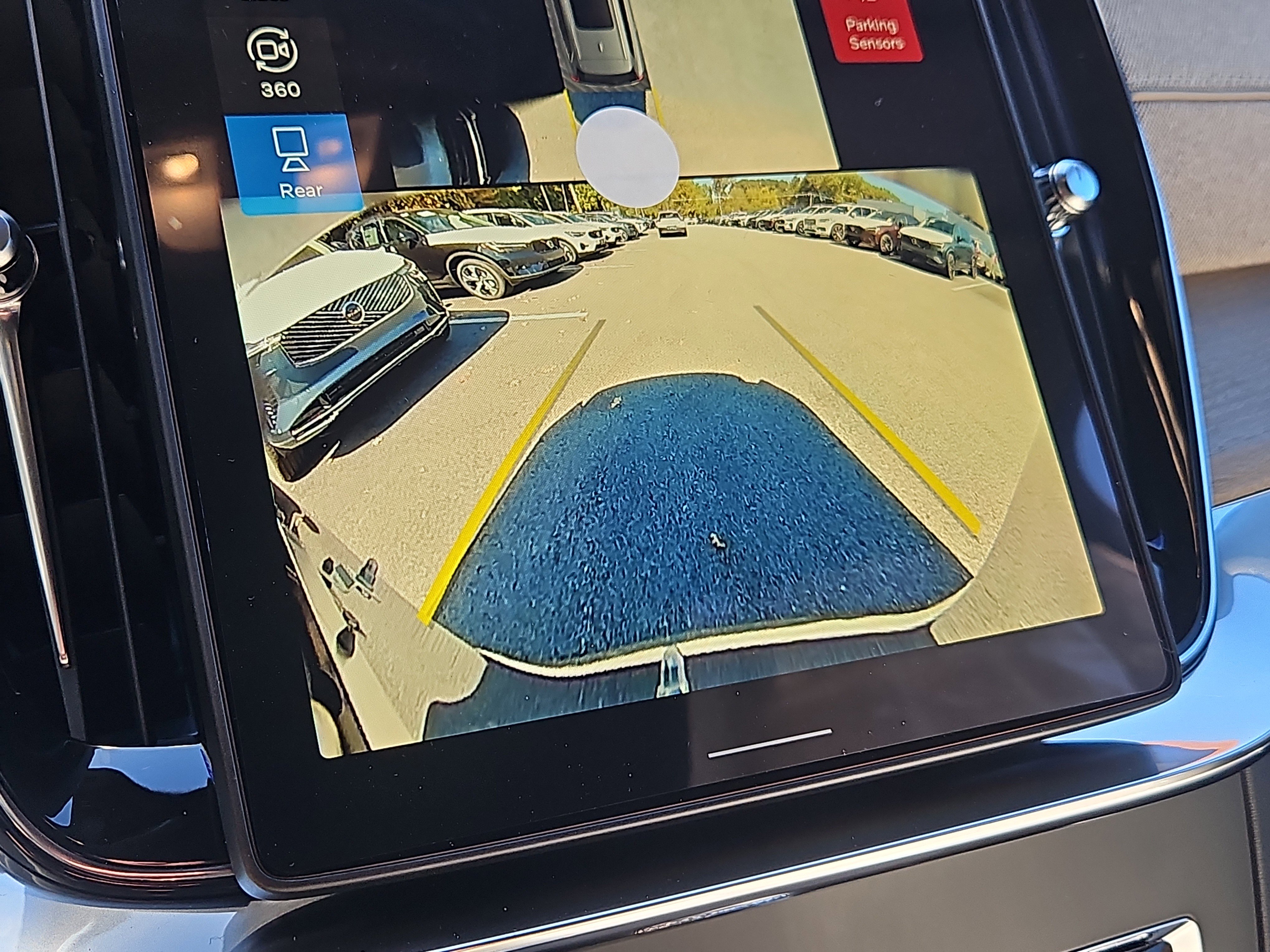 New 2026 Volvo XC90 B6 Plus w/ Protection Package Premier image 6