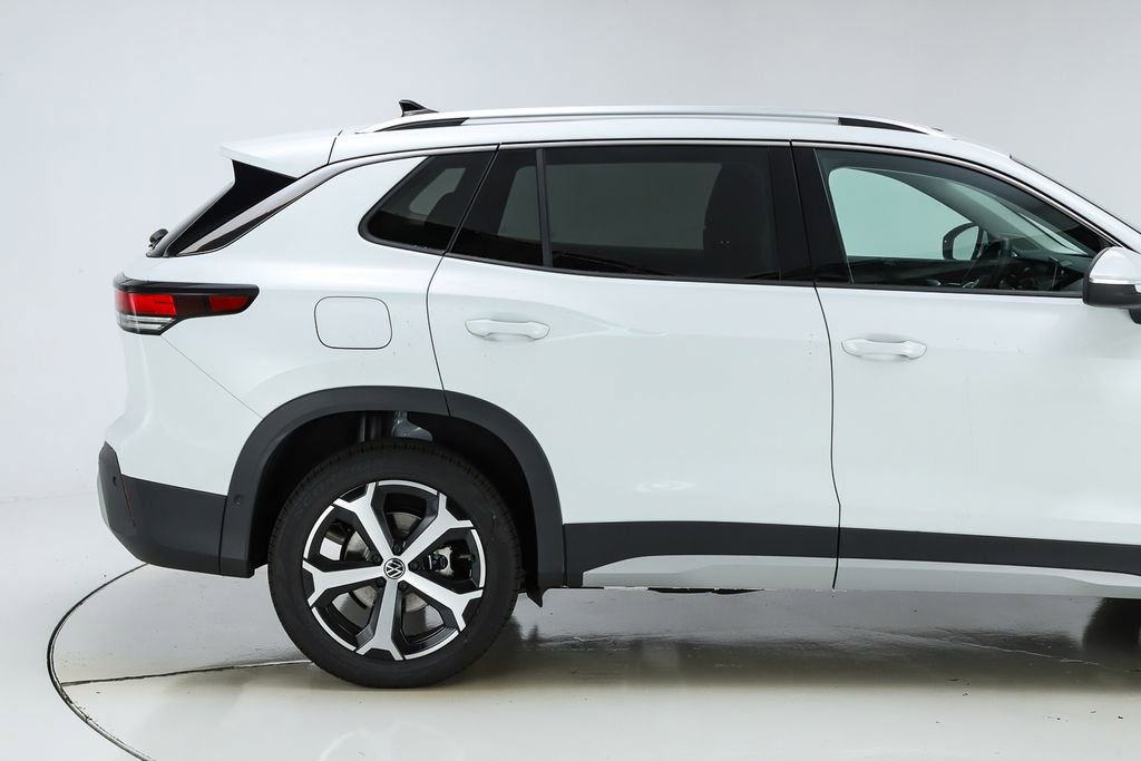 New 2026 Volkswagen Tiguan SE image 11