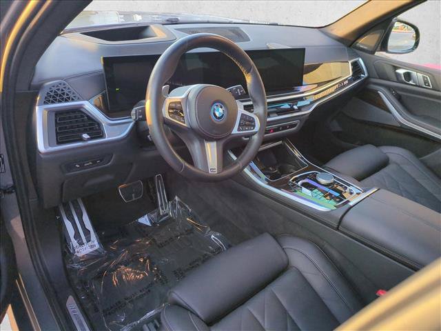 Used 2024 BMW X5 xDrive50e w/ M Sport Package AWD/4WD image 10