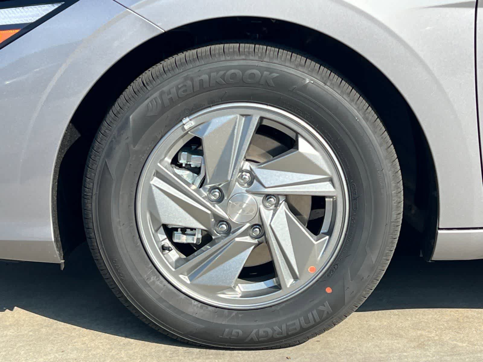New 2026 Hyundai Elantra SE w/ Cargo Package image 23