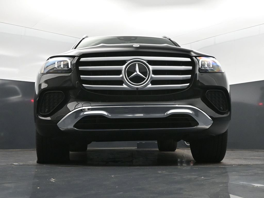 Used 2025 Mercedes-Benz GLS 450 4MATIC image 44